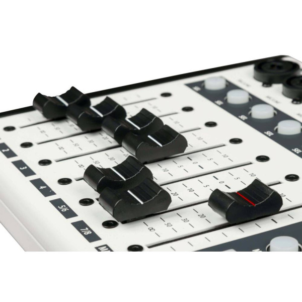 Цифровий мікшерний пульт PROEL DIGIPAD8