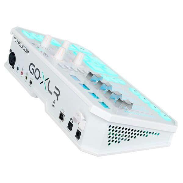 Аудіоінтерфейс TC-HELICON GoXLR-White