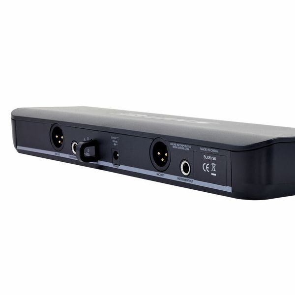 Приймач SHURE BLX88E