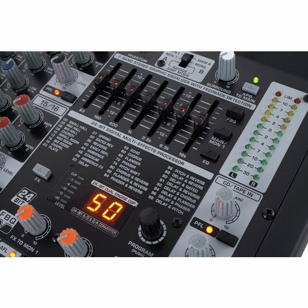 Мікшерний пульт з підсилювачем BEHRINGER PMP4000