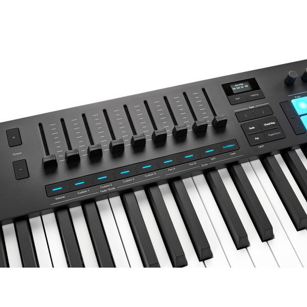 MIDI клавіатура NOVATION Launchkey 61 MK4