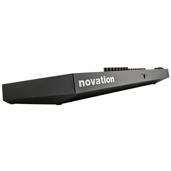 MIDI клавіатура NOVATION Launchkey 61 MK4