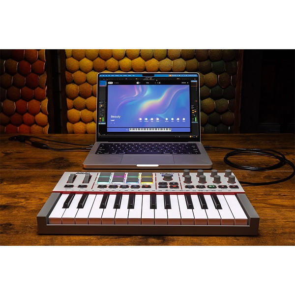 MIDI клавіатура AKAI MPK MINI 4 White
