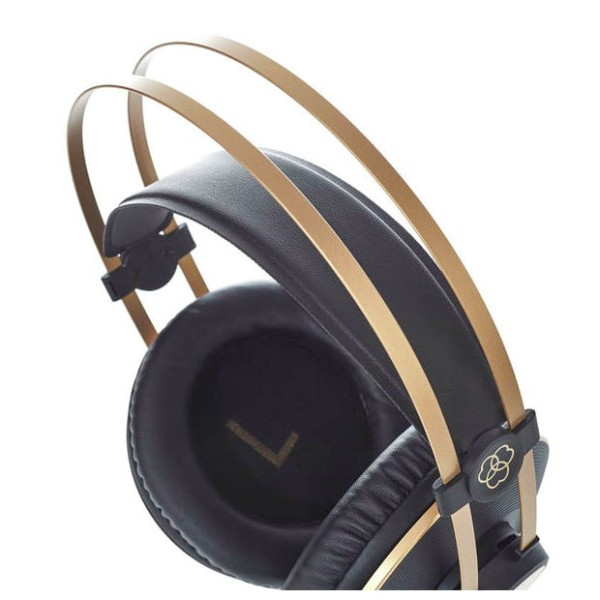 Навушники AKG K92