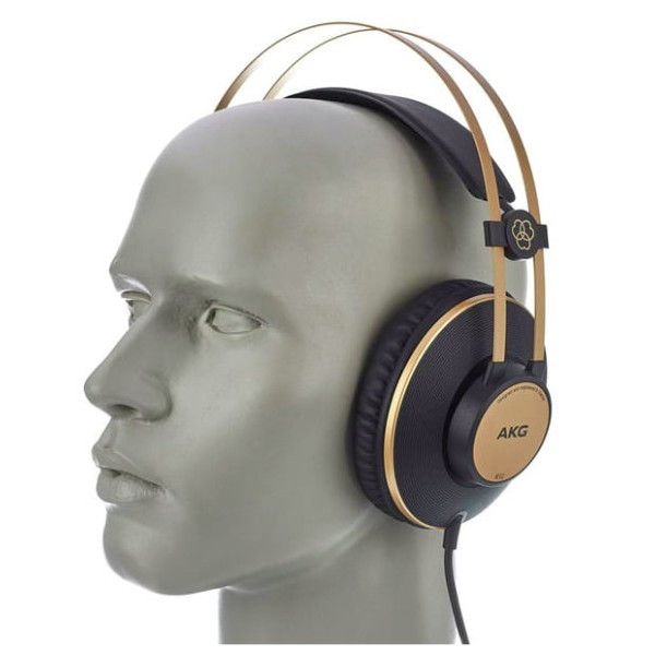 Навушники AKG K92