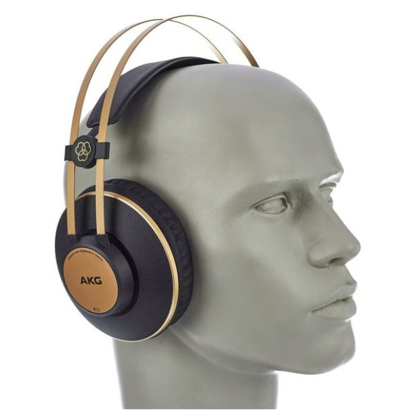 Навушники AKG K92