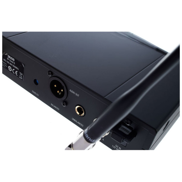 Радіосистема інструментальна AKG WMS420 INSTRUMENTAL SET BAND D