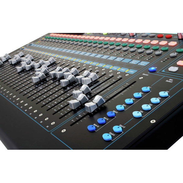 Цифровий мікшерний пульт ALLEN & HEATH QU-24