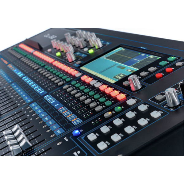 Цифровий мікшерний пульт ALLEN & HEATH QU-32
