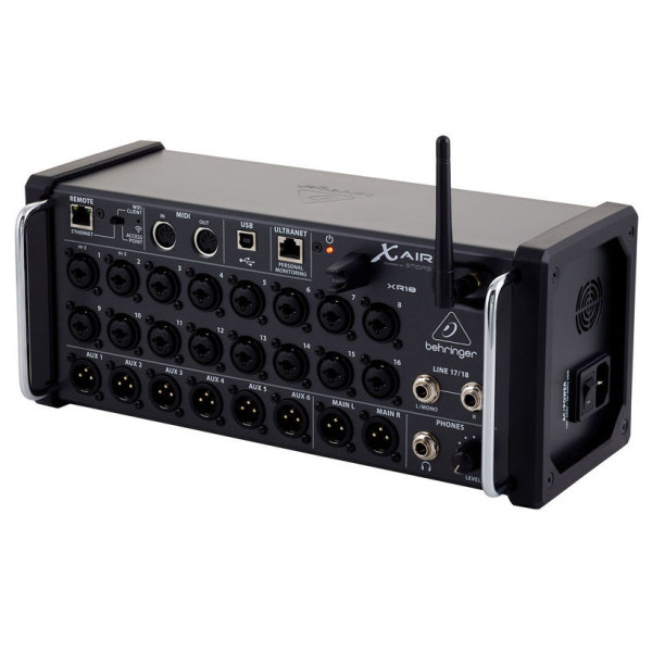 Цифровий мікшерний пульт BEHRINGER XR18
