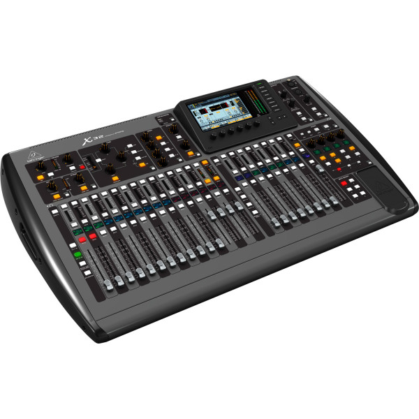 Цифровий мікшерний пульт BEHRINGER X32
