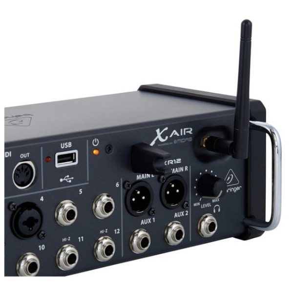 Цифровий мікшерний пульт BEHRINGER XR12