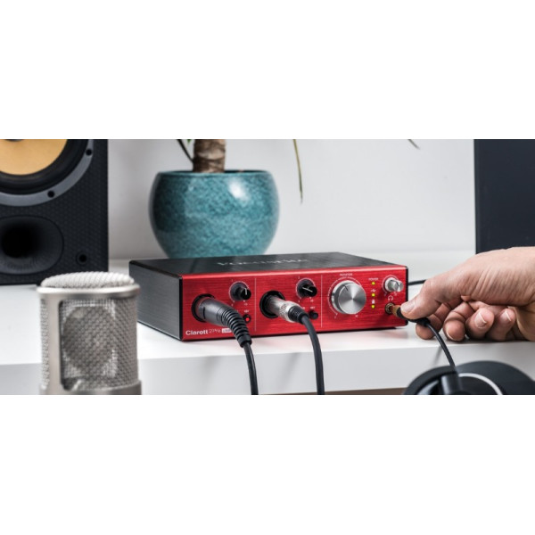 Аудіоінтерфейс FOCUSRITE Clarett+ 2Pre