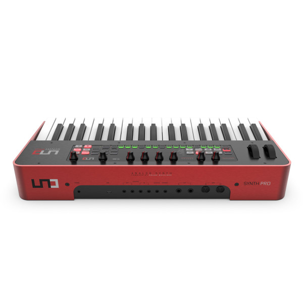 Синтезатор IK MULTIMEDIA UNO Synth Pro