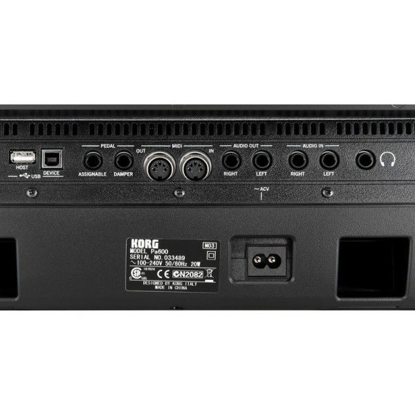 Синтезатор KORG PA600