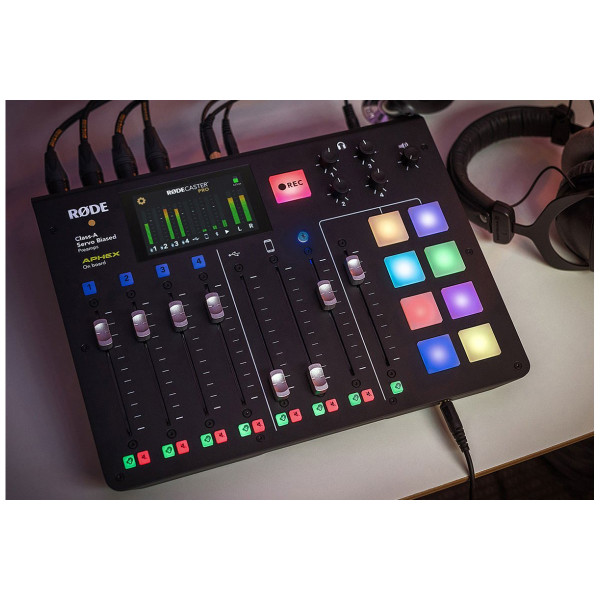 Цифровий мікшерний пульт RODE RODECaster Pro