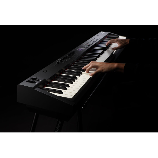 Цифрове піаніно ROLAND RD-88