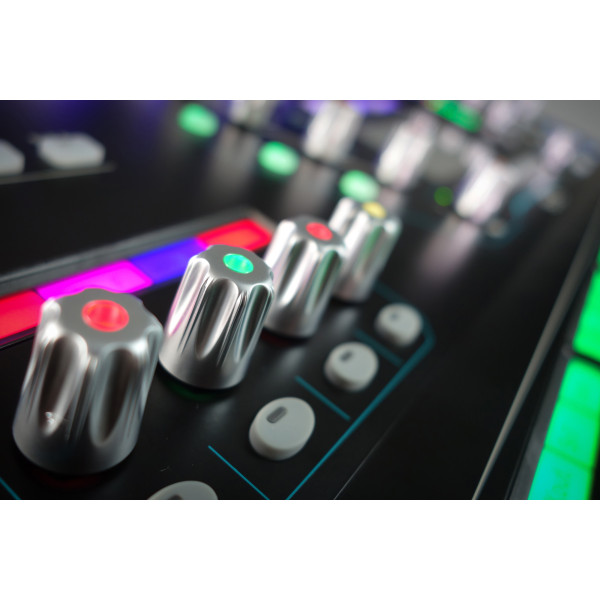 Цифровий мікшерний пульт ALLEN & HEATH SQ6