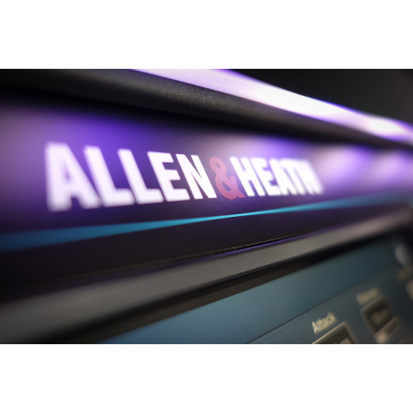 Цифровий мікшерний пульт ALLEN & HEATH SQ6