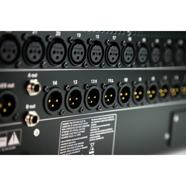 Цифровий мікшерний пульт ALLEN & HEATH SQ6