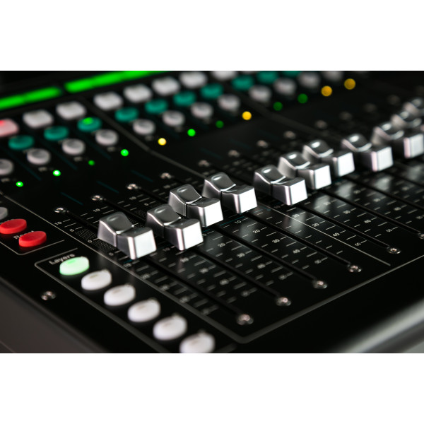 Цифровий мікшерний пульт ALLEN & HEATH SQ5