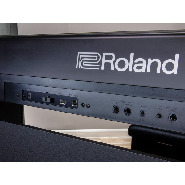 Цифрове піаніно ROLAND FP-E50