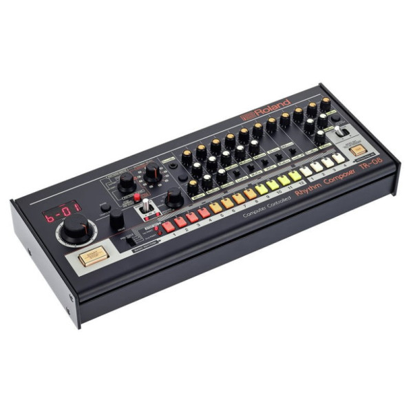 Драм-машина ROLAND TR-08
