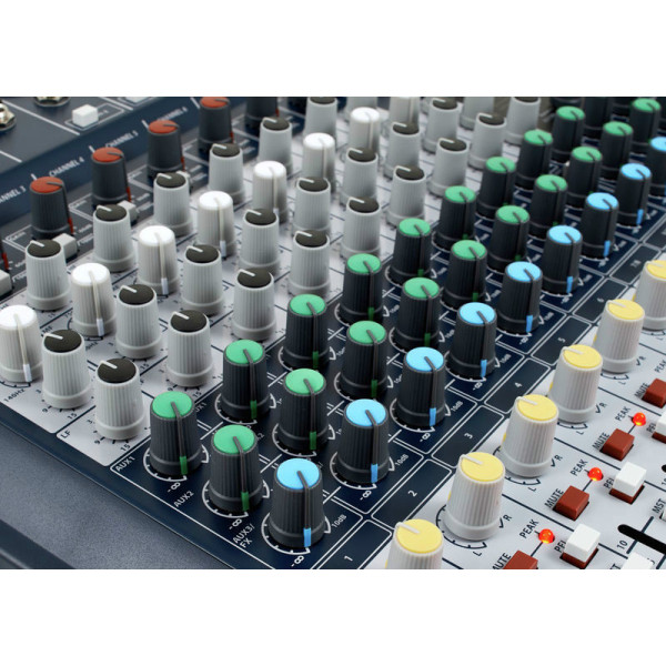 Мікшерний пульт SOUNDCRAFT Signature 12