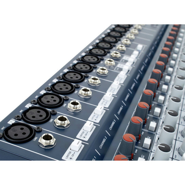 Мікшерний пульт SOUNDCRAFT Signature 22