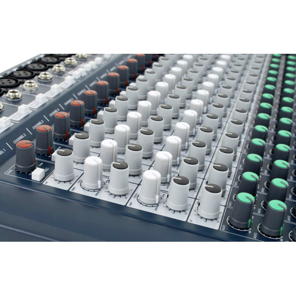 Мікшерний пульт SOUNDCRAFT Signature 22