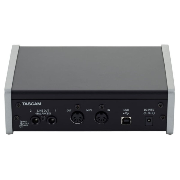 Аудіоінтерфейс TASCAM US-2x2
