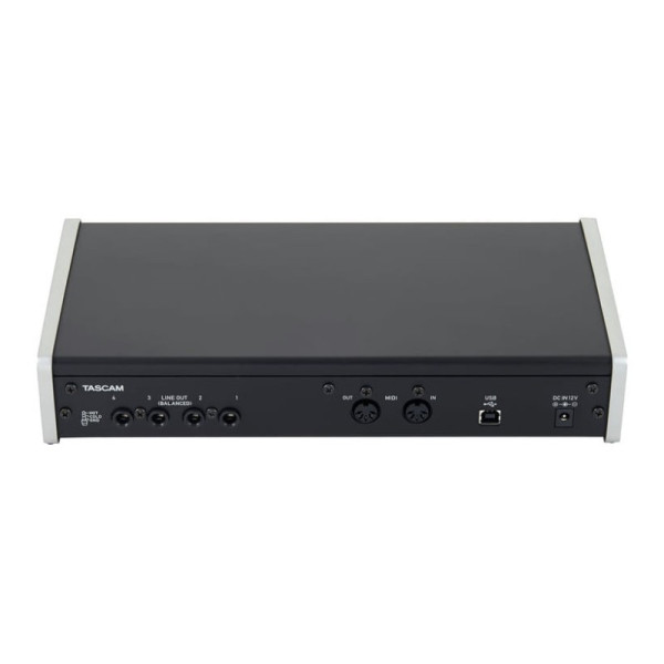 Аудіоінтерфейс TASCAM US-4x4