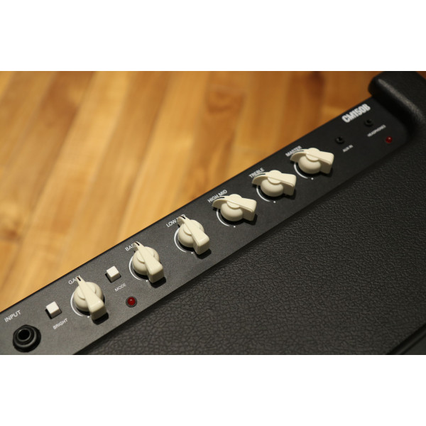 Комбопідсилювач для бас-гітари CORT CM150B