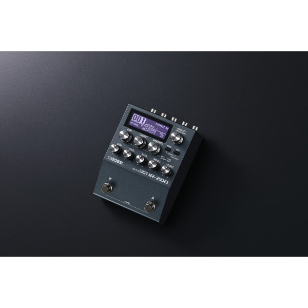 Гітарний процесор BOSS IR-200