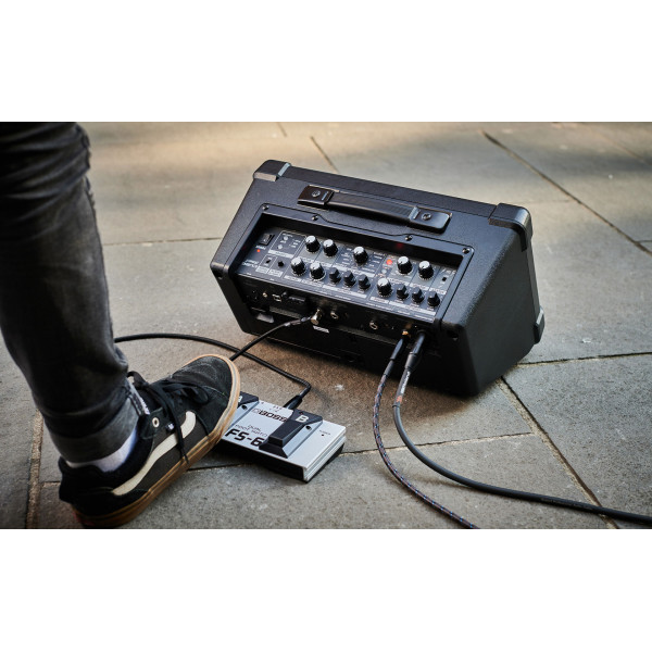 Комбопідсилювач для електрогітари BOSS Cube Street II Black