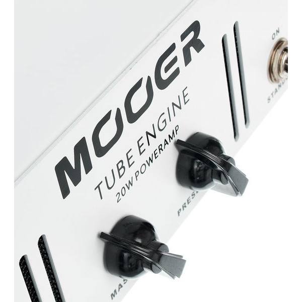 Підсилювач для електрогітари MOOER Tube Engine 20
