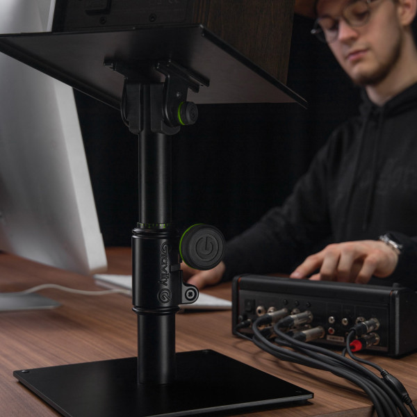Стійка для студійного монітора GRAVITY SP 3102
