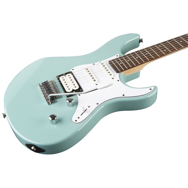 Електрогітара YAMAHA PACIFICA 112V (Sonic Blue)
