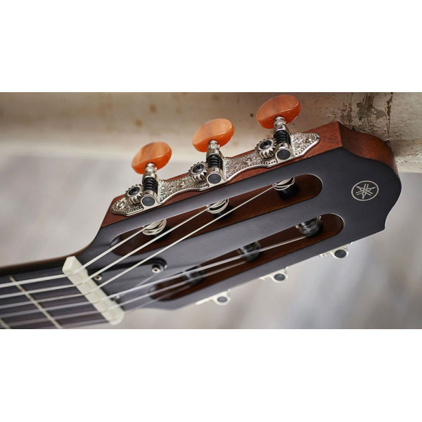 Silent гітара YAMAHA SLG200N (NATURAL)