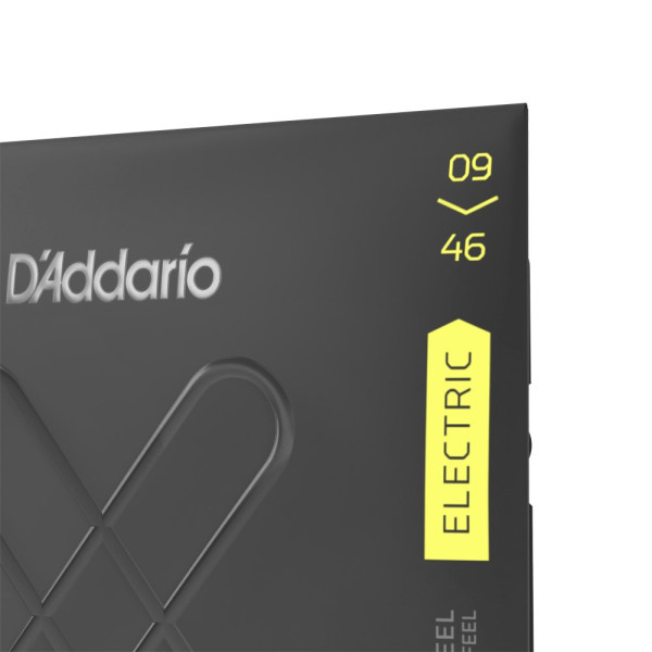 Комплект струн для електрогітари D'ADDARIO XTE0946 XT ELECTRIC NICKEL PLATED STEEL SUPER LIGHT TOP / REGULAR BOTTOM (09-46)