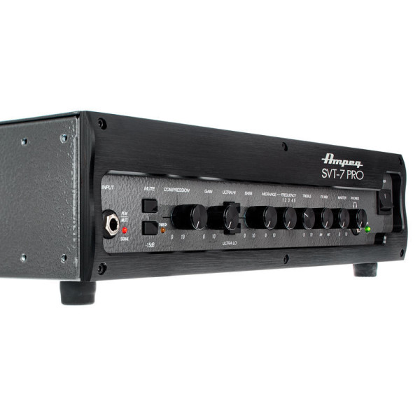 Підсилювач для бас-гітари AMPEG SVT-7PRO