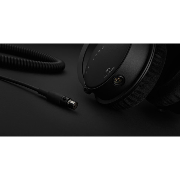Навушники BEYERDYNAMIC DT 1770 PRO
