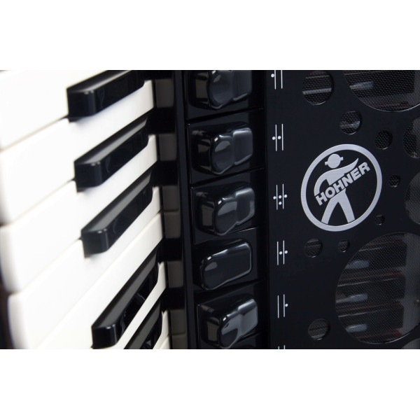 Акордеон HOHNER Amica Forte IV 96 Black A38221 Optisound SilentKey