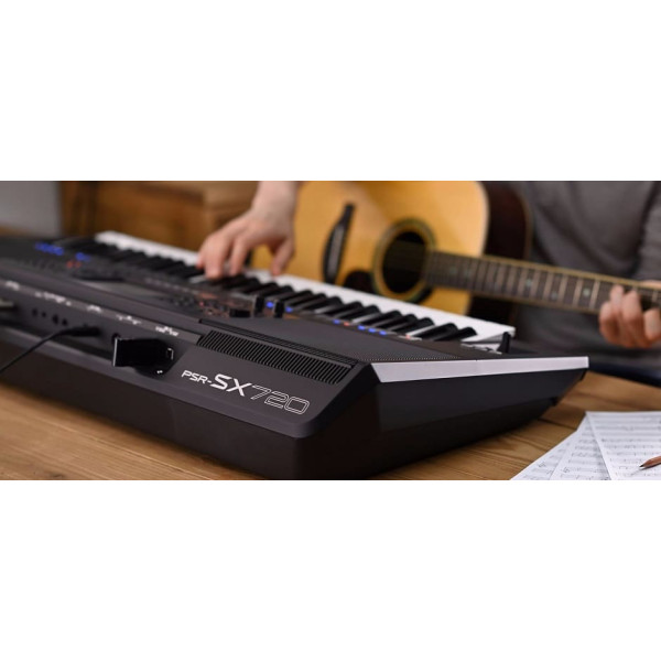 Синтезатор YAMAHA PSR-SX720