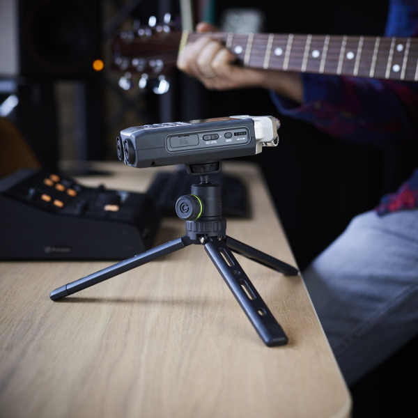 Підставка GRAVITY VS TRIPOD 01 B