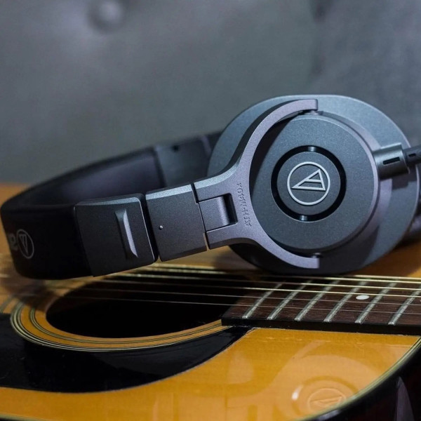 Навушники AUDIO-TECHNICA ATH-M40X
