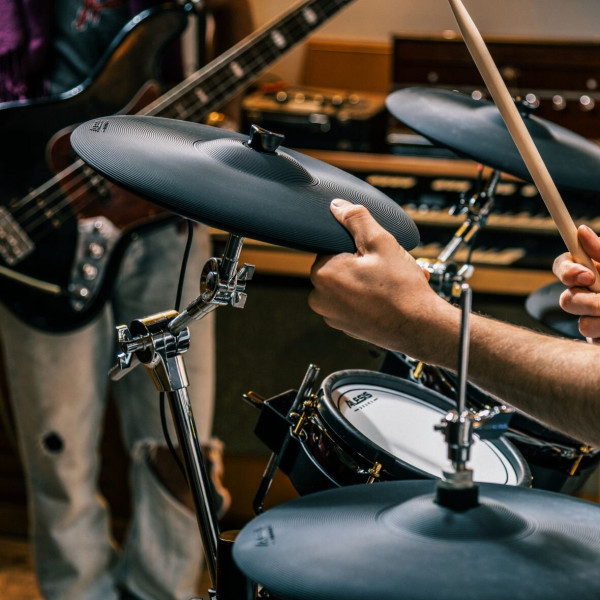 Електронна ударна установка ALESIS Strata Core