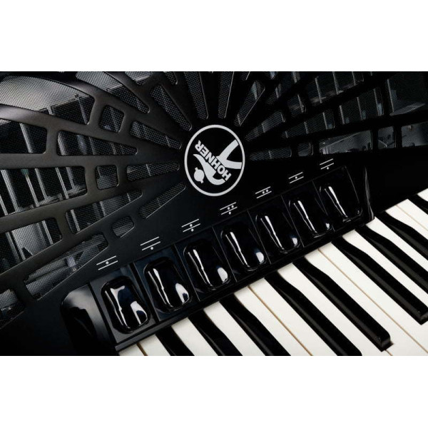 Акордеон HOHNER Bravo III 80 Black A16422 SilentKey
