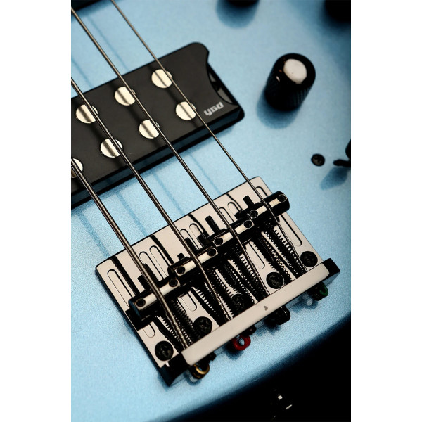 Бас-гітара YAMAHA TRBX-304 (Factory Blue)