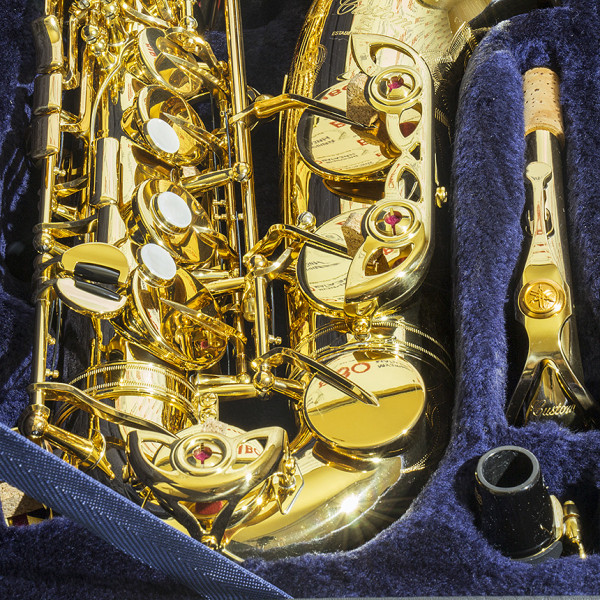 Альт саксофон YAMAHA YAS-82Z